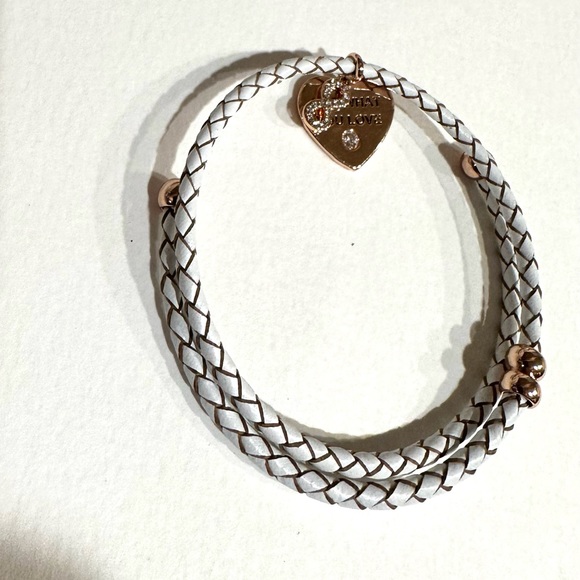 Luxe Bracelet Drop!$💗⬇️Heart CharmZirconia /Copper InfinityLIVE what you LOVE - Picture 4 of 5